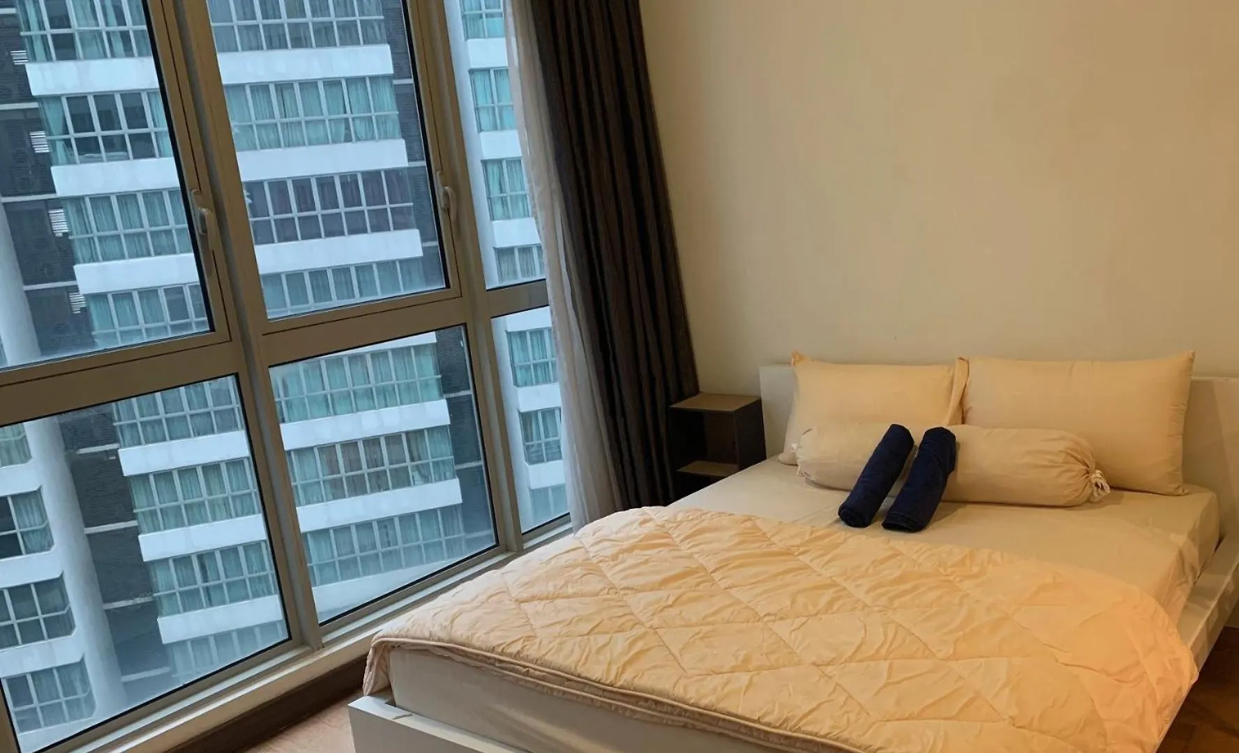 Luxury Suites & Klcc View Infinity Pool At Regalia Residence Kuala Lumpur