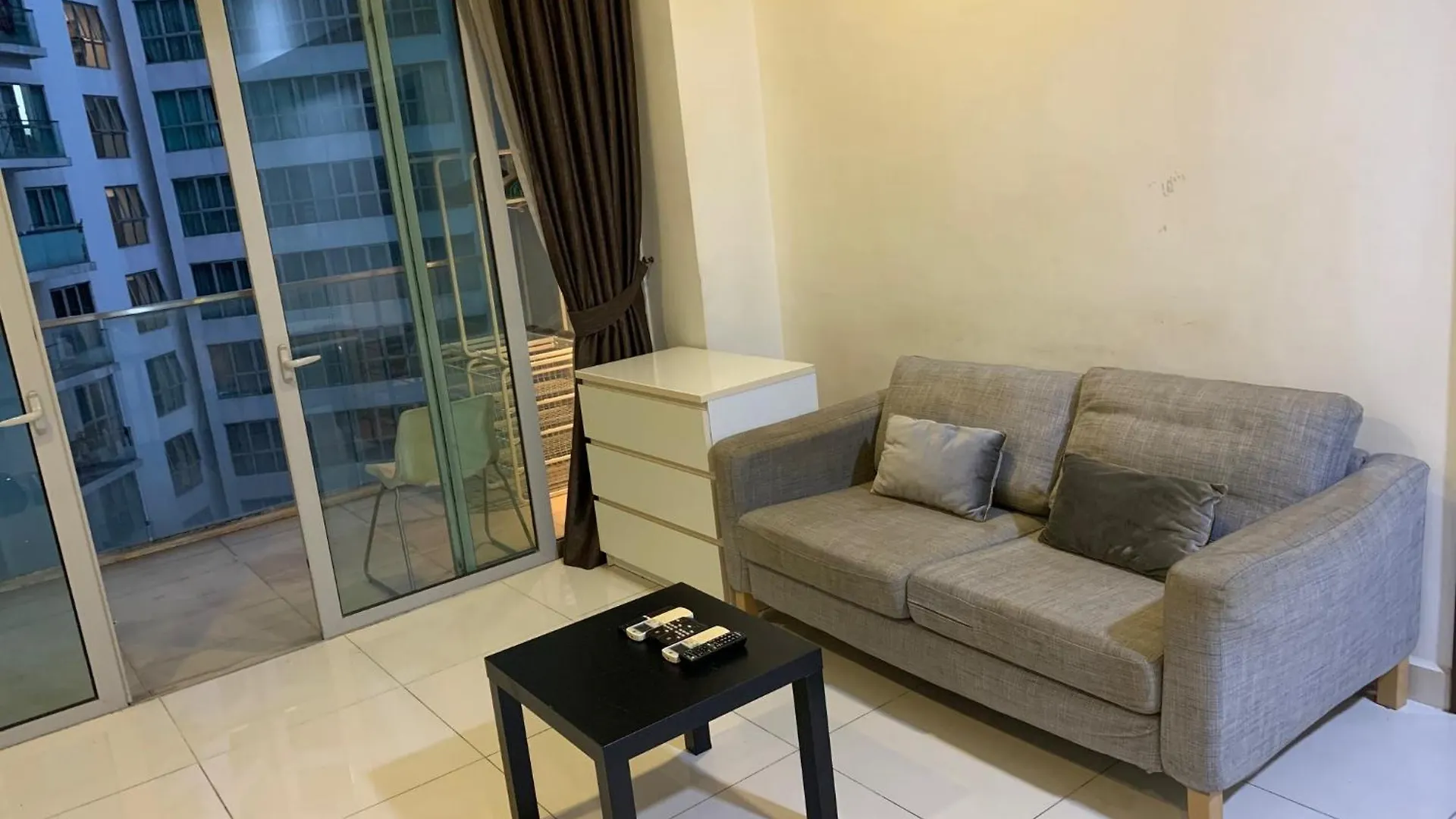 Luxury Suites & Klcc View Infinity Pool At Regalia Residence Kuala Lumpur